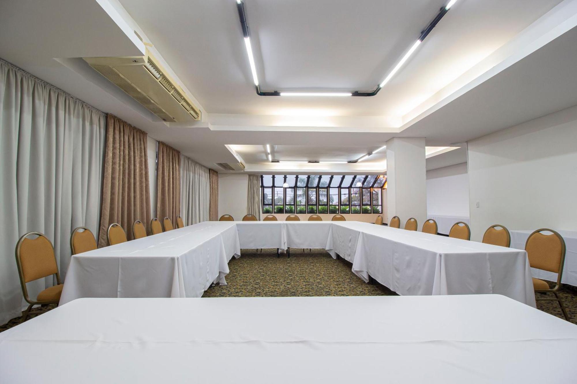 Nacional Torres Hotel